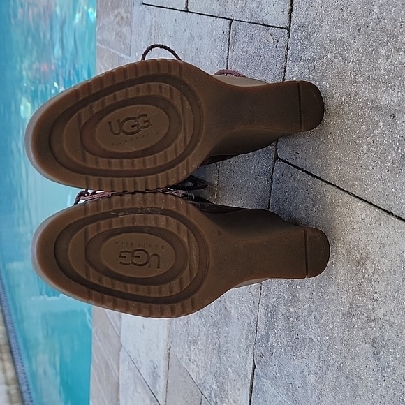 UGG Elsy Wedge Lace Up Brown Leather Sheepskin Lined Boot Size 7 - Picture 9 of 13